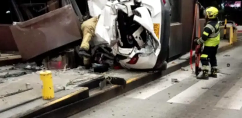 Trágico choque en peaje del Túnel de Oriente: un muerto y dos heridos