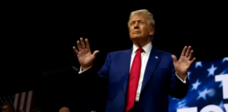 Tribunal de EE.UU. bloquea arancel del 10% de Trump por ilegal