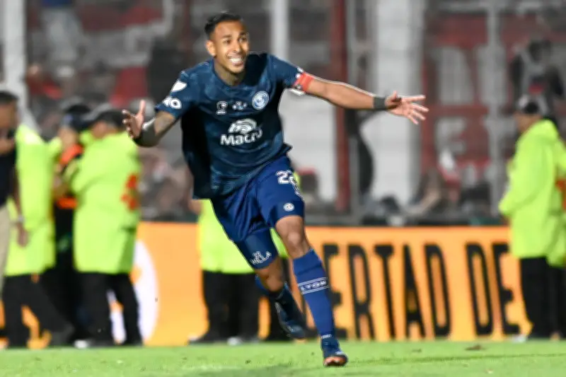 Triplete de Álex Arce y gol de Villa clasifican a Independiente Rivadavia