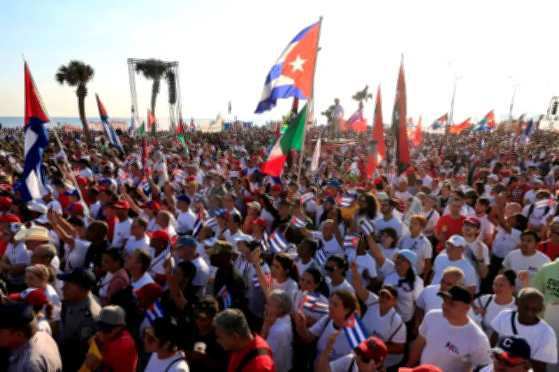 Trump endurece sanciones a Cuba y amenaza con acción militar en el Caribe