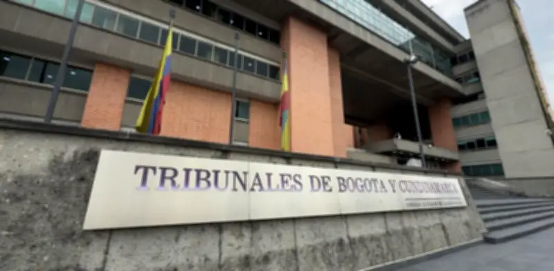 Tutela contra el CNE por exclusión de Iván Cepeda es admitida por el Tribunal