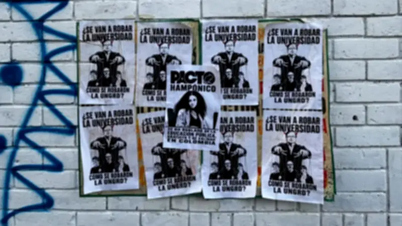 Universidad Nacional amanece con afiches contra constituyente universitaria