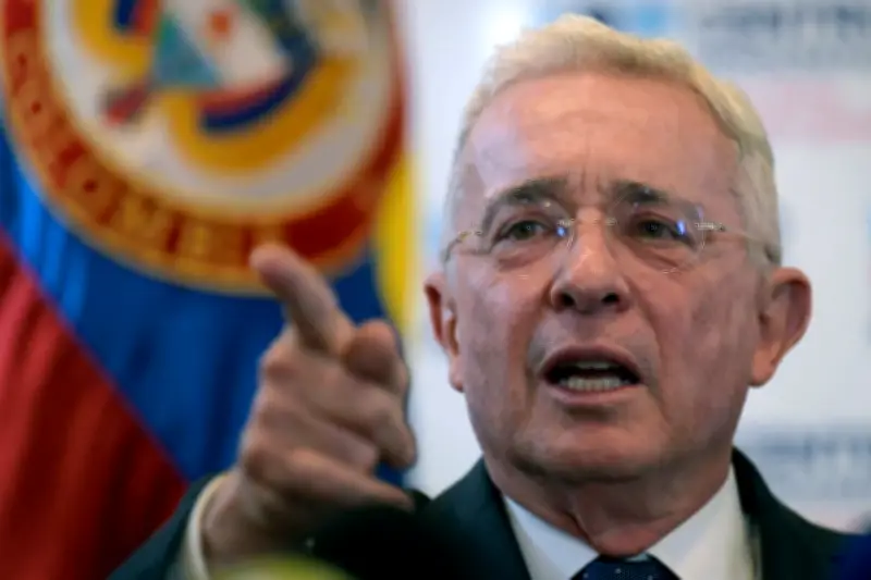 Uribe pide verificar identidad de manifestante en su casa de Llanogrande
