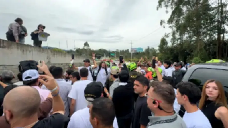 Uribe señala a supuesto portavoz de 'Calarcá' en protesta; desmienten