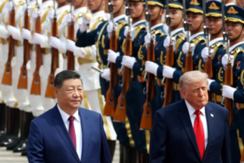 Xi Jinping y Donald Trump inspeccionan guardia de honor en Pekín