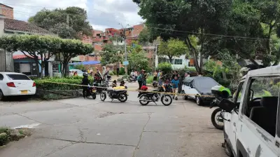 Adulto mayor muere al caer de su motocicleta en Floridablanca