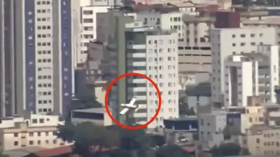 Avioneta se estrella contra edificio en Belo Horizonte: un muerto y tres heridos