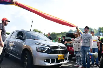 Bloqueos en la Autopista del Café: protesta por concesión y peajes