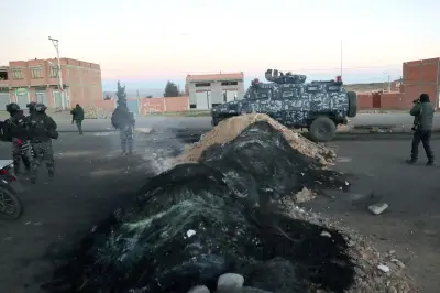 Bolivia: 57 detenidos en operativo para desbloquear carreteras en La Paz