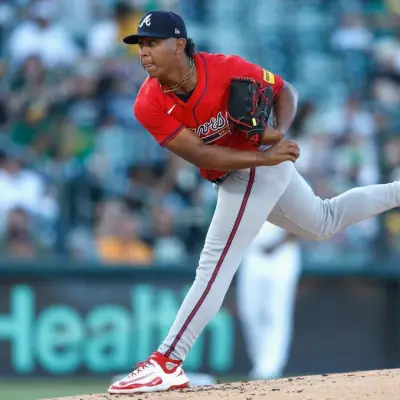 Bravos de Atlanta remontan y vencen 8-6 a Rockies en Coors Field