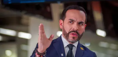 Campaña de Abelardo de la Espriella denuncia falso escolta que haría inteligencia