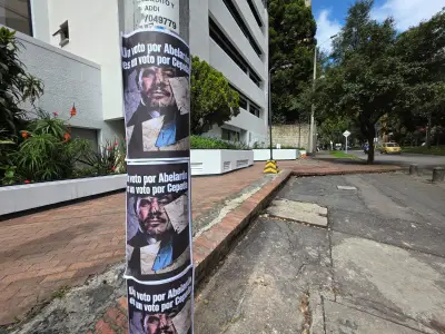Carteles en Bogotá vinculan voto por Abelardo con Cepeda
