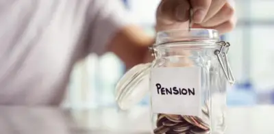 Consumo y ahorro desde el nacimiento: alternativas para la pensión en Colombia