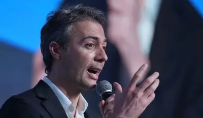 Daniel Quintero asume como superintendente de Salud entre críticas