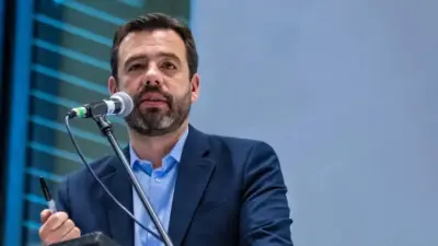 Galán califica de tensa y compleja la relación con el Gobierno nacional