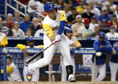 Giovanny Urshela anuncia su retiro del béisbol profesional