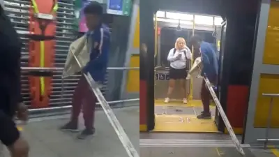 Hombre intenta subir señal de tránsito a TransMilenio y se viraliza