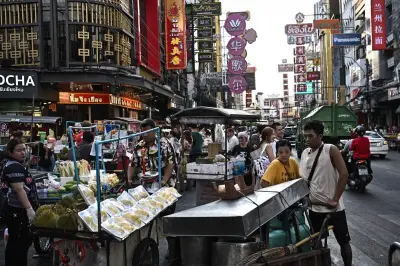 Incierto futuro de la comida callejera en Bangkok por campaña de ordenamiento