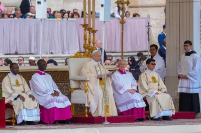 León XIV: un año de transformación hacia una voz firme en el Vaticano