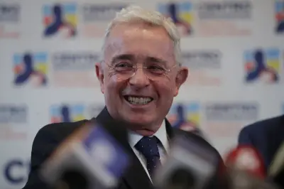 Álvaro Uribe defiende su legado en entrevista con WestCol