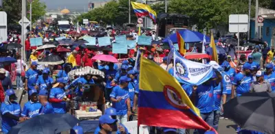 Marcha del Día del Trabajo en Barranquilla transcurrió sin incidentes y con fuerte carga política