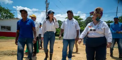 Ministra TIC pide revisar tarifas y más competencia para cerrar brecha digital en Colombia