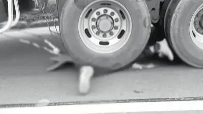 Motociclista fallece al ser arrollado por tractocamión en Tunjuelito, Bogotá