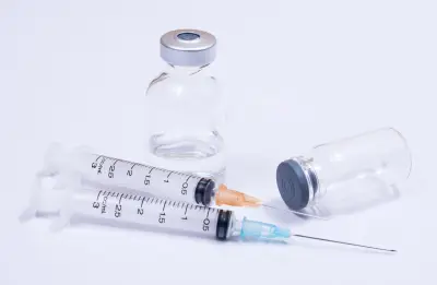 OMS alerta por tres inyectables defectuosos con partículas metálicas en Colombia