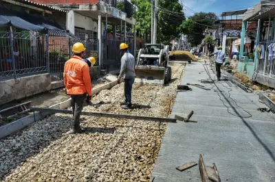 Pavimentación en Olaya Herrera: avance del 85% en la calle de la Antena