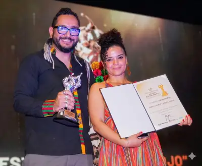 Periodistas de EL ESPECTADOR ganan Premio McCausland por pódcast del Carnaval