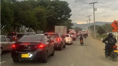 Protesta de transportadores en Cali afecta movilidad en el norte