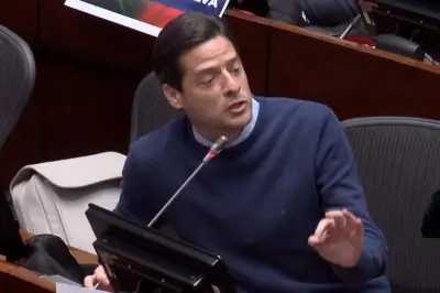 Senador Mauricio Gómez renuncia al Partido Liberal y a su curul