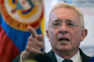Uribe pide verificar identidad de manifestante en su casa de Llanogrande