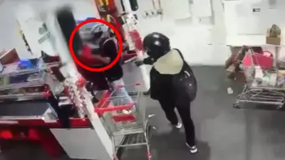 Video: Violento robo en D1 de Bogotá termina con persecución y tiroteo