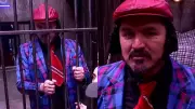 ¡Al calabozo! Así recibieron los famosos al nuevo visitante en La Casa de los Famosos