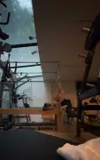 Anahí sufre aparatosa caída en pilates y tranquiliza a sus seguidores