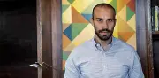 Andrei Roman defiende encuestas digitales y critica ley electoral colombiana