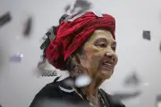 Artistas y figuras públicas despiden a Totó la Momposina con emotivos homenajes