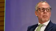 Cancillería abre proceso disciplinario contra embajador Alfredo Saade por accidente
