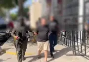 Capturan a adolescente y adulto por extorsión y drogas en Barranquilla