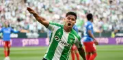 Cucho Hernández con golazo clasifica al Betis a Champions League