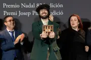 David Uclés: el realismo mágico como memoria en 'La ciudad de las luces muertas'