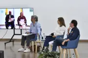 Debate vicepresidencial en Buenaventura: Oviedo denuncia extorsión política