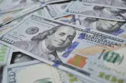 Dólar cae a nivel mundial por posible acuerdo con Irán