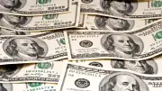 Dólar en Colombia cerró a la baja este 15 de mayo de 2026