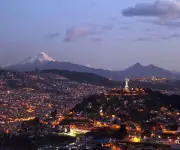 Ecuador vende US$1.000 millones en deuda aprovechando auge petrolero