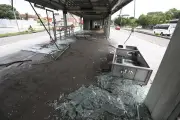 Estación Provenza de Metrolínea amanece destruida: ¿quién responde?