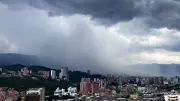 Hallan muerto a turista egipcio en hotel de Medellín; investigan causas