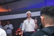 Hombre armado infiltrado en evento de Abelardo de la Espriella en Envigado