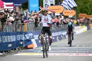 Igor Arrieta gana la quinta etapa del Giro de Italia 2026 tras una caótica jornada